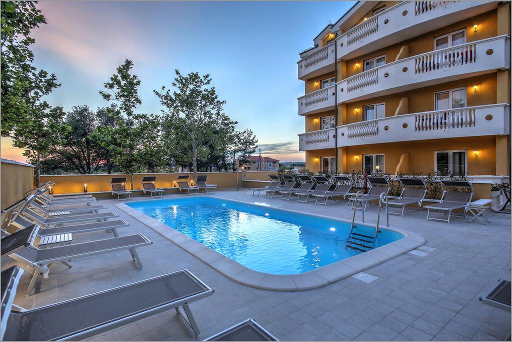 Aparthotel Zaton Zaton  Exteriör bild