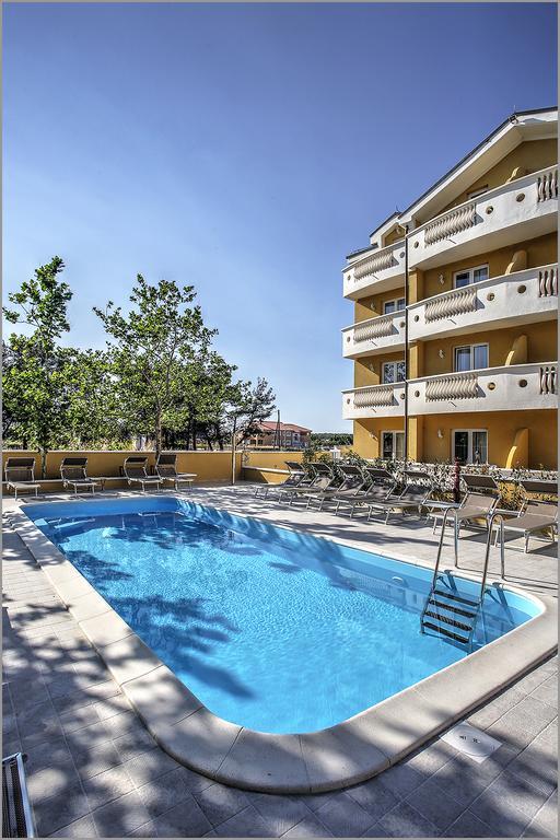 Aparthotel Zaton Zaton  Exteriör bild