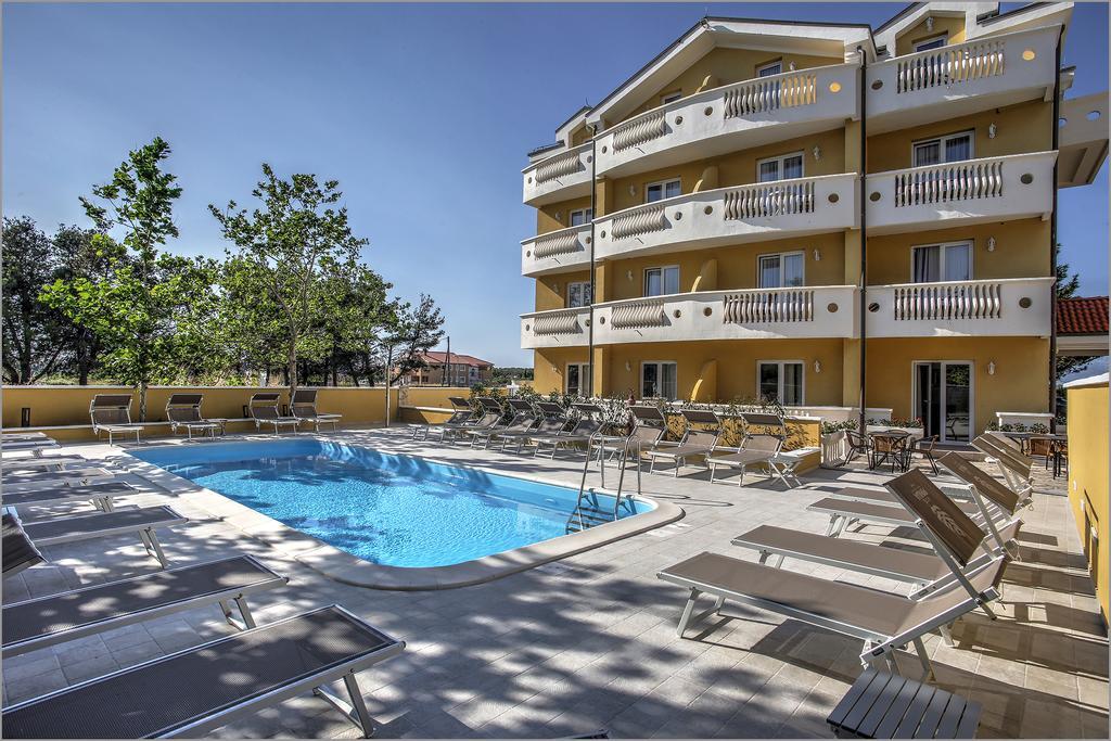 Aparthotel Zaton Zaton  Exteriör bild